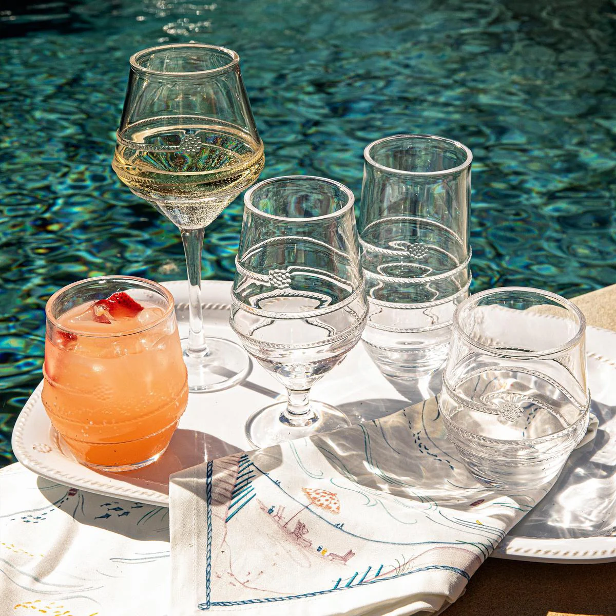 Amalia Acrylic Wine Glass - Image 3