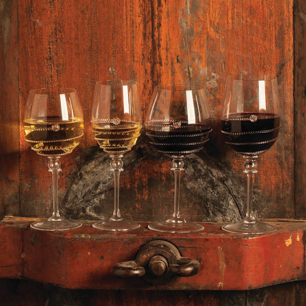Amalia Light Body White Wine Glass - Image 4