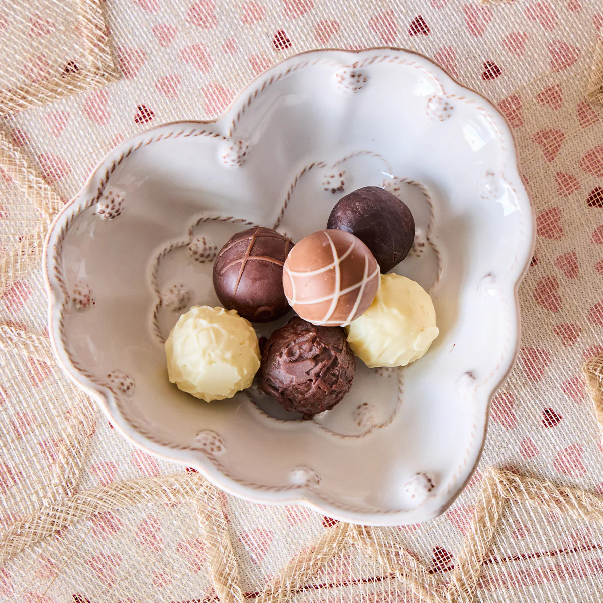 Berry & Thread 6.5" Heart Bowl - Whitewash - Image 4